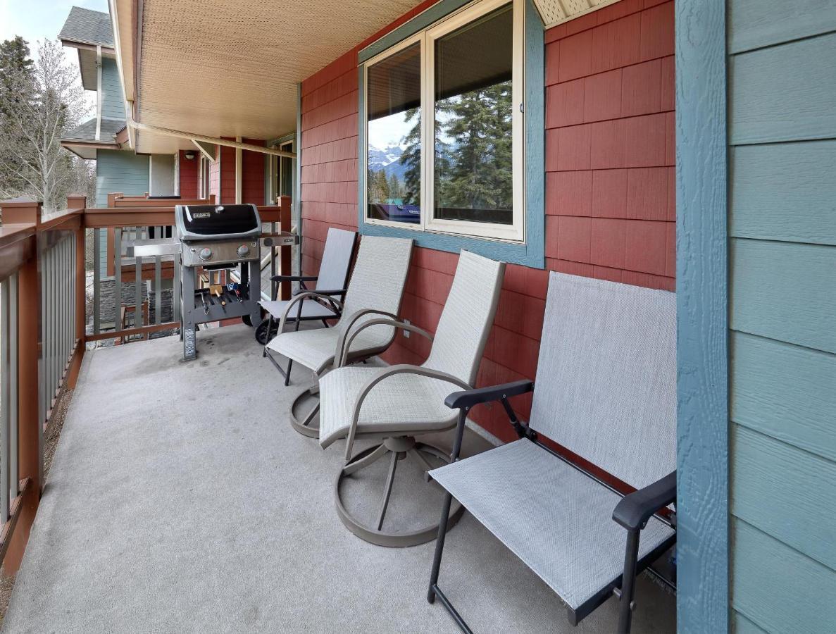 Newly Renovated Grizzly Lodge, Spacious 3Br 2Ba With Open Pool, Hot Tub Canmore Eksteriør billede