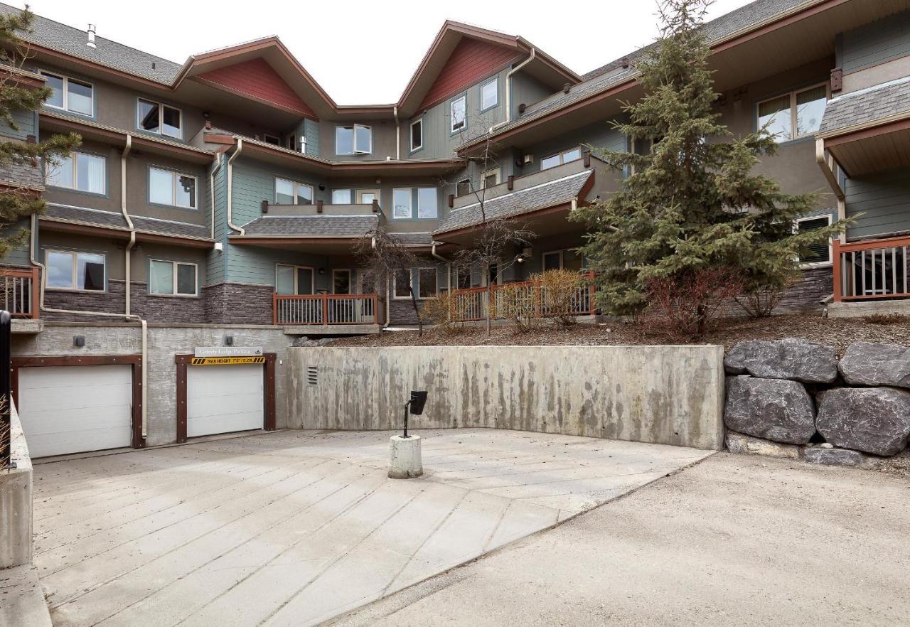Newly Renovated Grizzly Lodge, Spacious 3Br 2Ba With Open Pool, Hot Tub Canmore Eksteriør billede