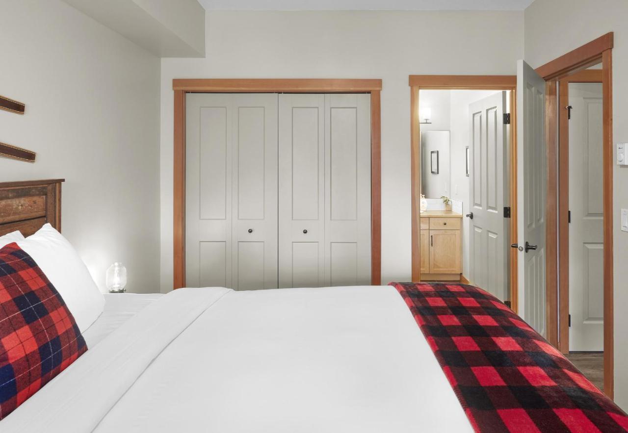 Newly Renovated Grizzly Lodge, Spacious 3Br 2Ba With Open Pool, Hot Tub Canmore Eksteriør billede